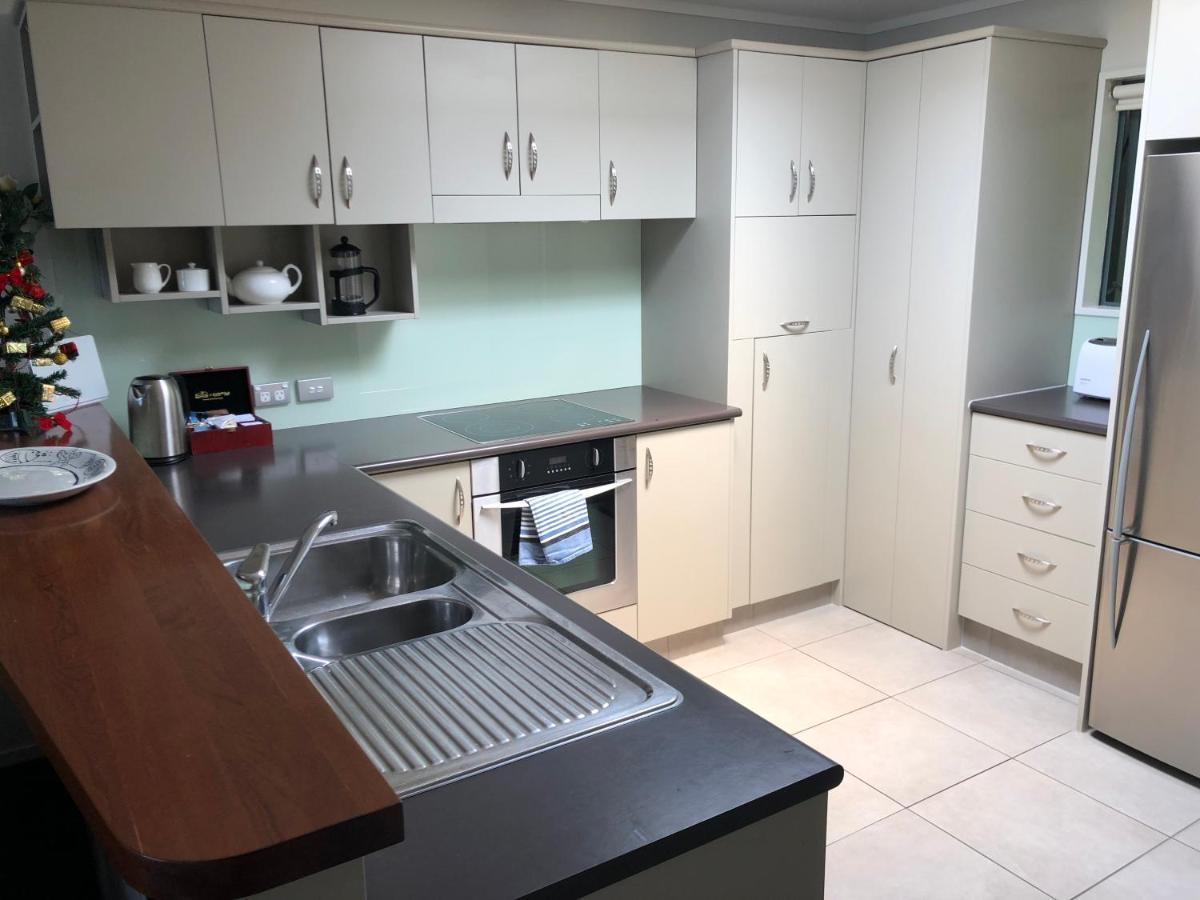 Beachpoint Apartments Ohope Buitenkant foto