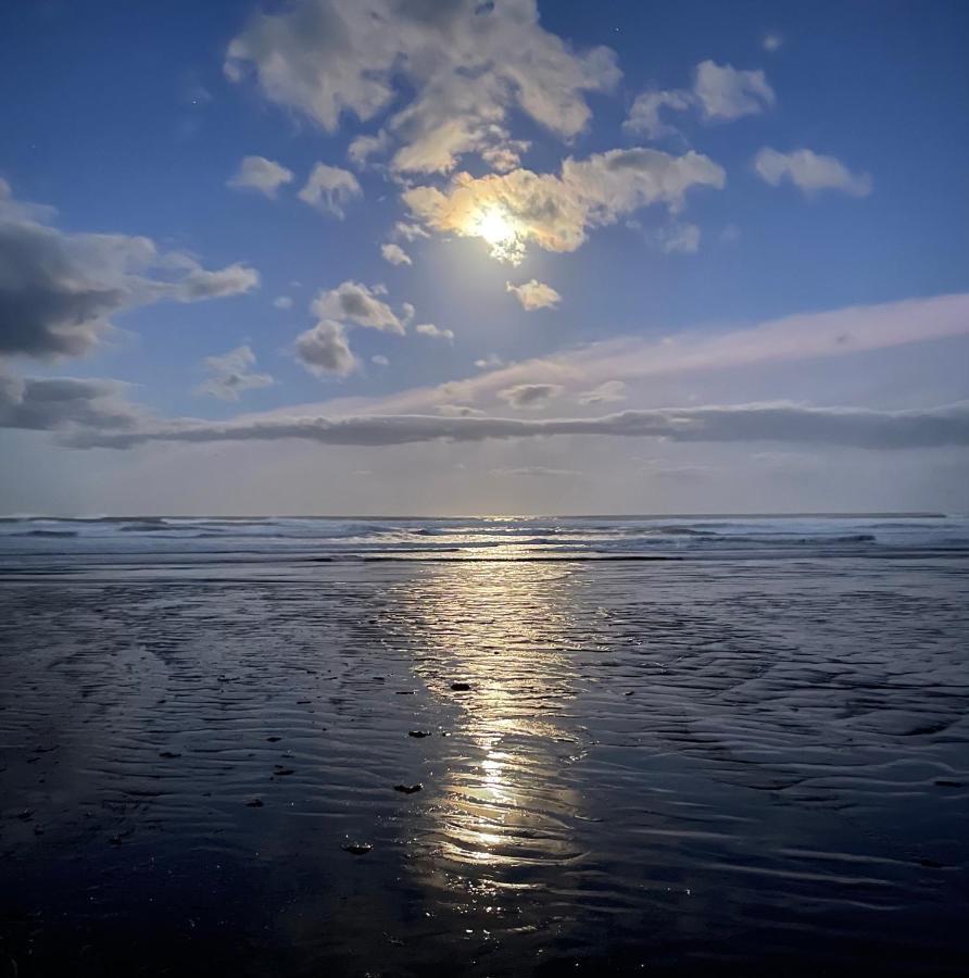 Beachpoint Apartments Ohope Buitenkant foto