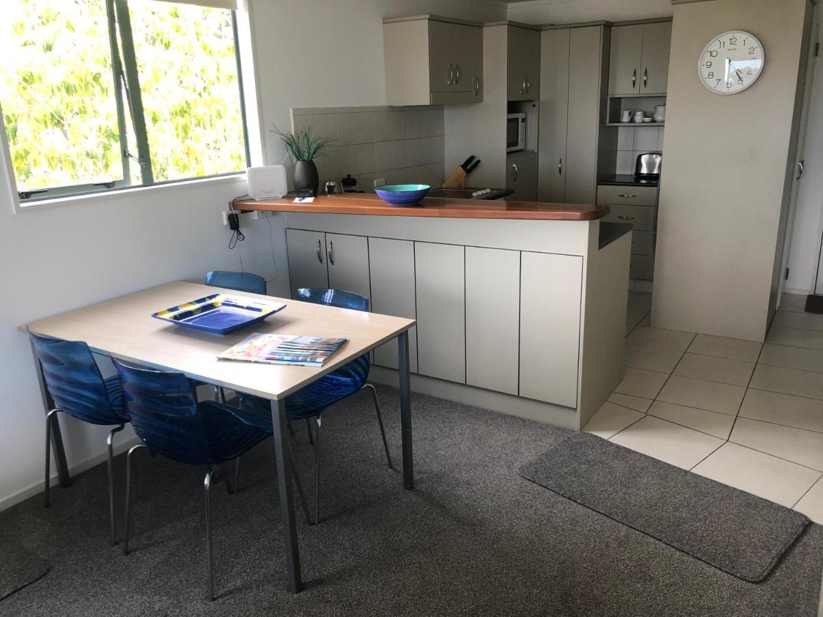 Beachpoint Apartments Ohope Buitenkant foto