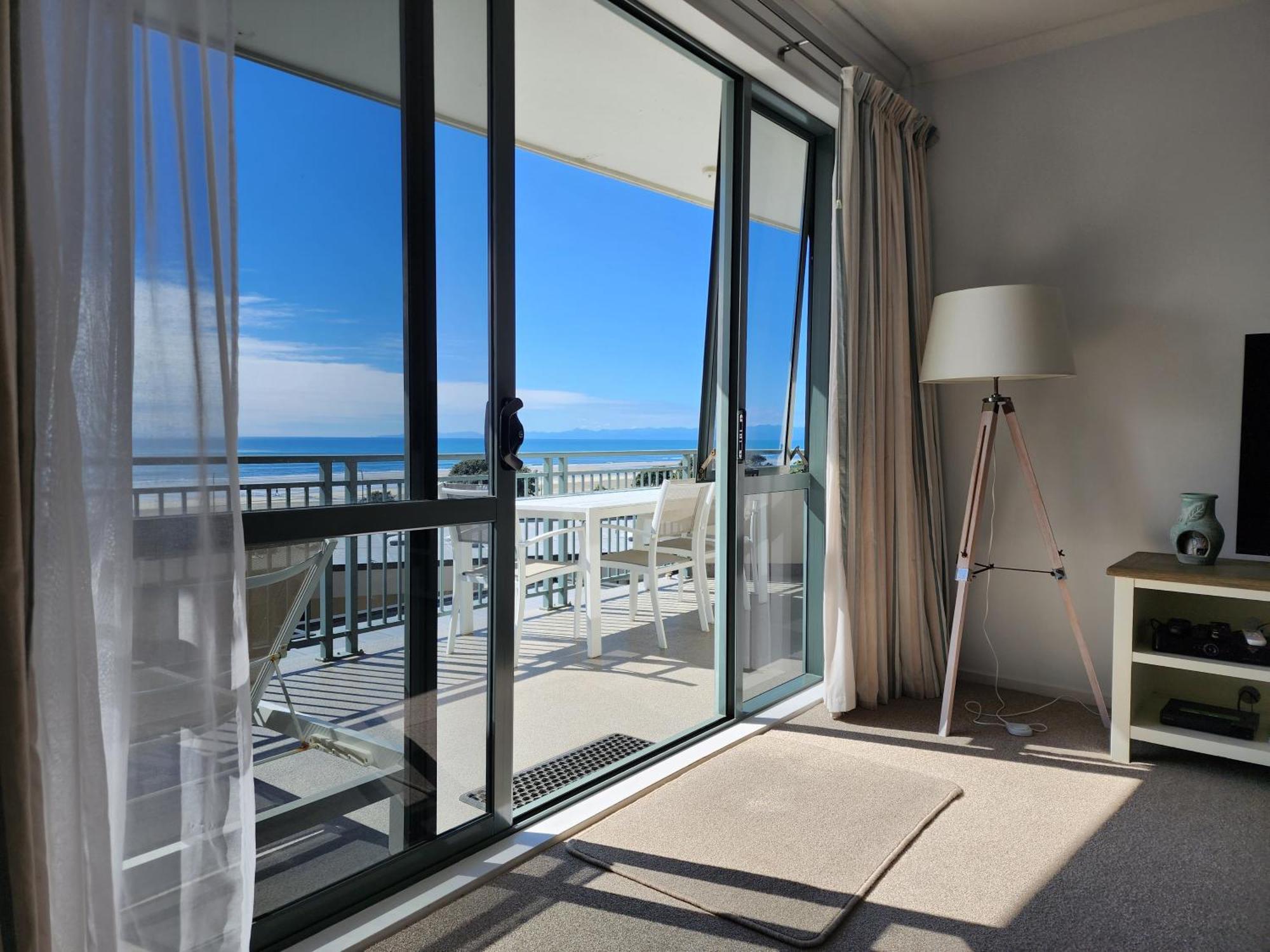 Beachpoint Apartments Ohope Buitenkant foto