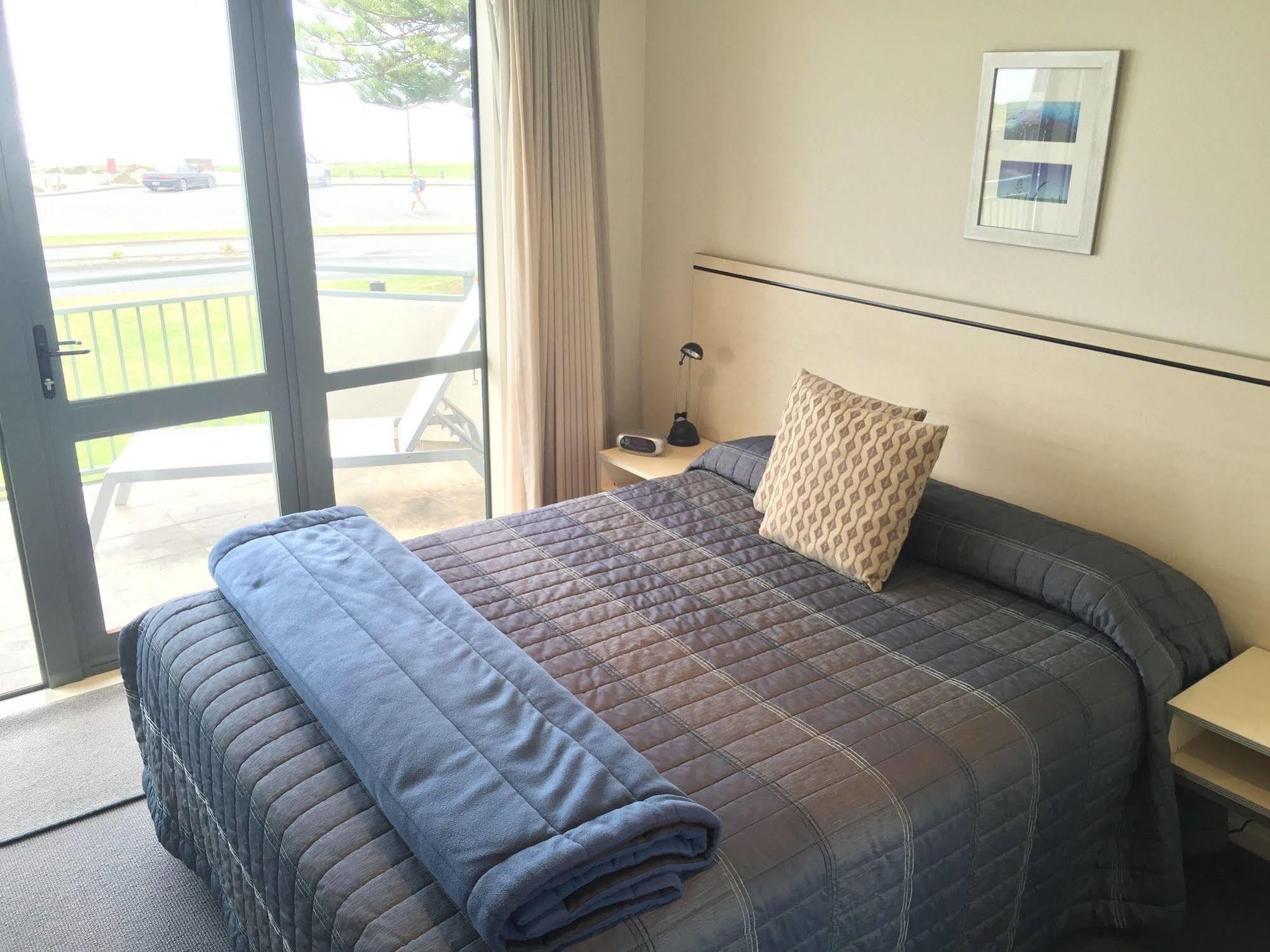Beachpoint Apartments Ohope Buitenkant foto